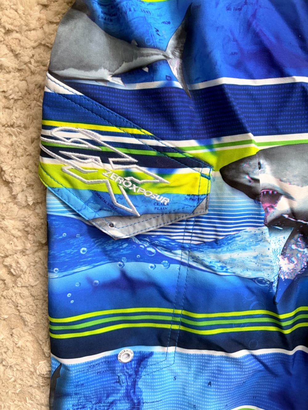 ZeroXposur Navy Rash Guard with Blue & Green Shark Swim Shorts 18-20 - Picture 7 of 11
